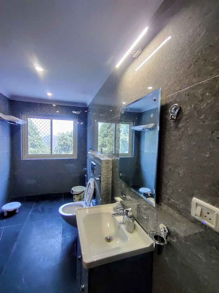 Family Double Room, Mountain View photo 1