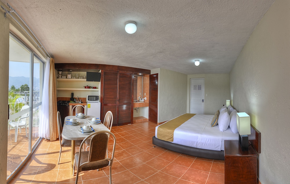 Superior Suite, Ocean View - Photo 9