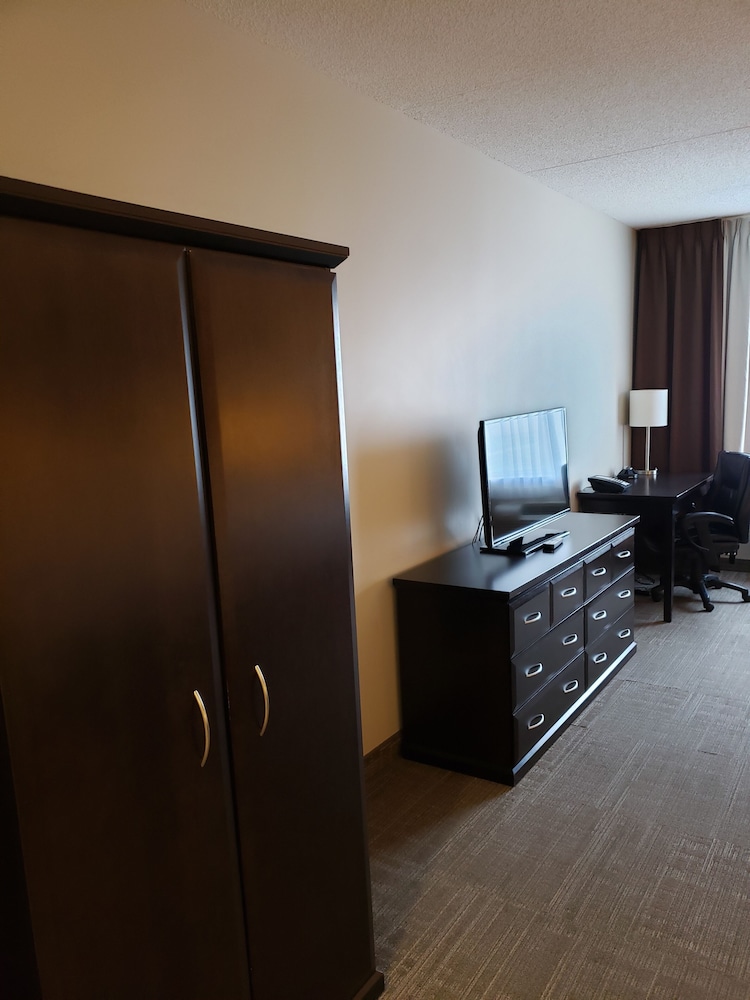 Deluxe Room, 2 Queen Beds photo 2