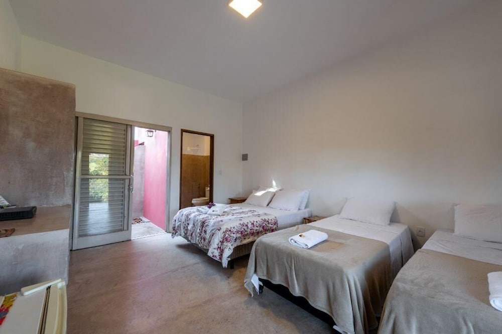 Family Chalet, 1 Double Bed and 2 Single Beds photo 2