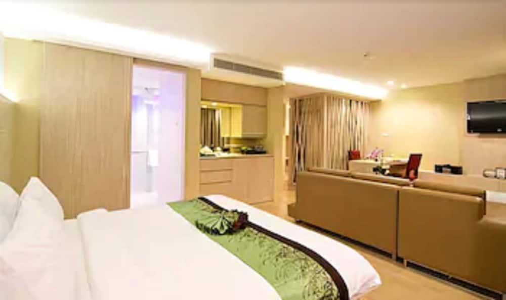 Stay Suite Double Room
