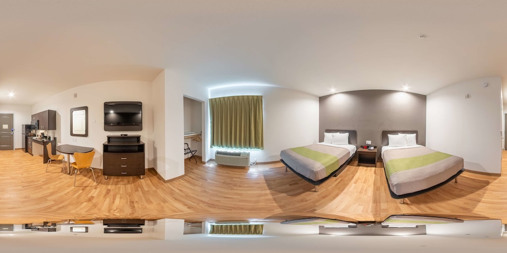 Deluxe Room, 2 Queen Beds, Non Smoking, Kitchenette photo 2