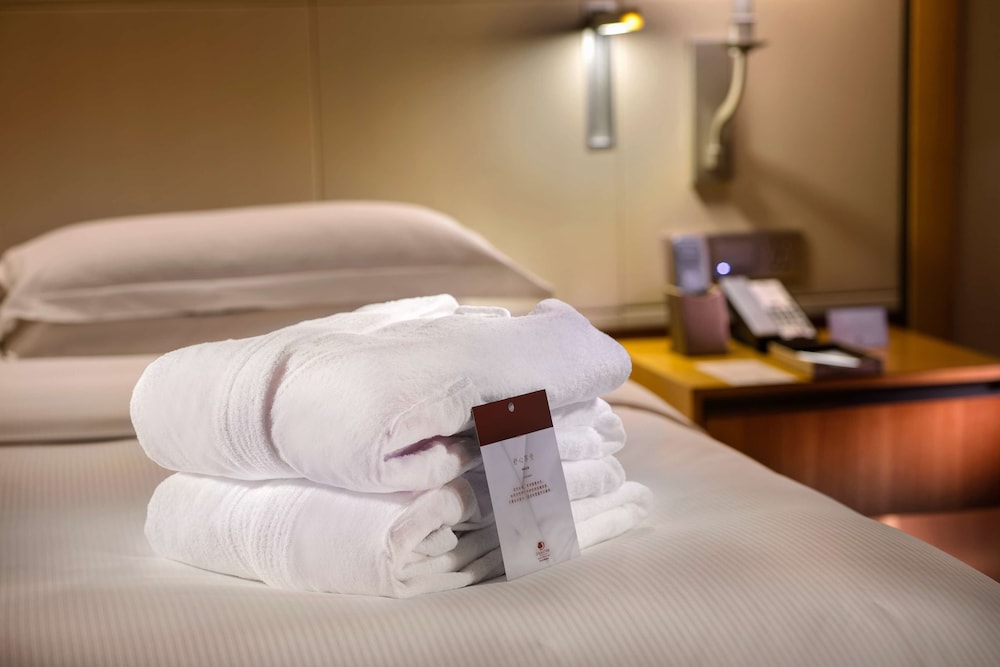 Panoramic Room, 1 King Bed, Sea View photo 3