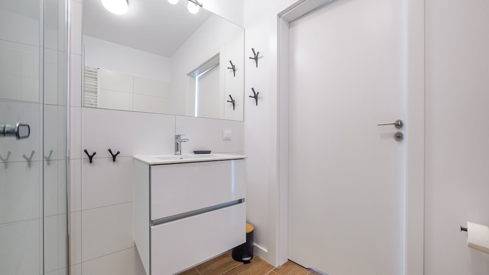 Apartment (D 5) photo 2