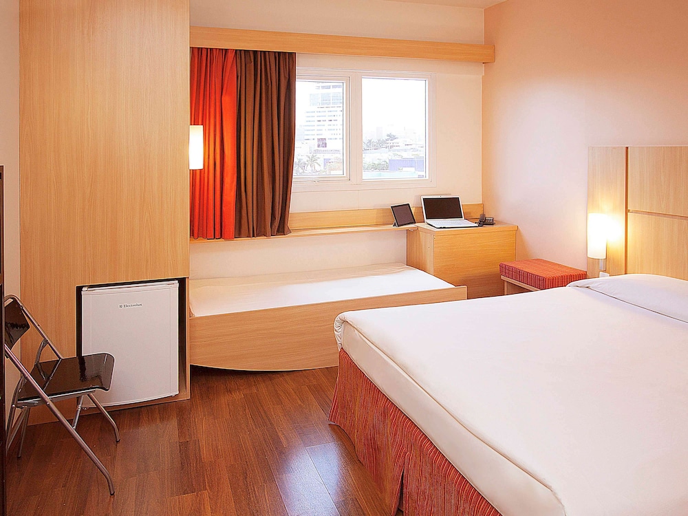 Room, Multiple Beds photo 1