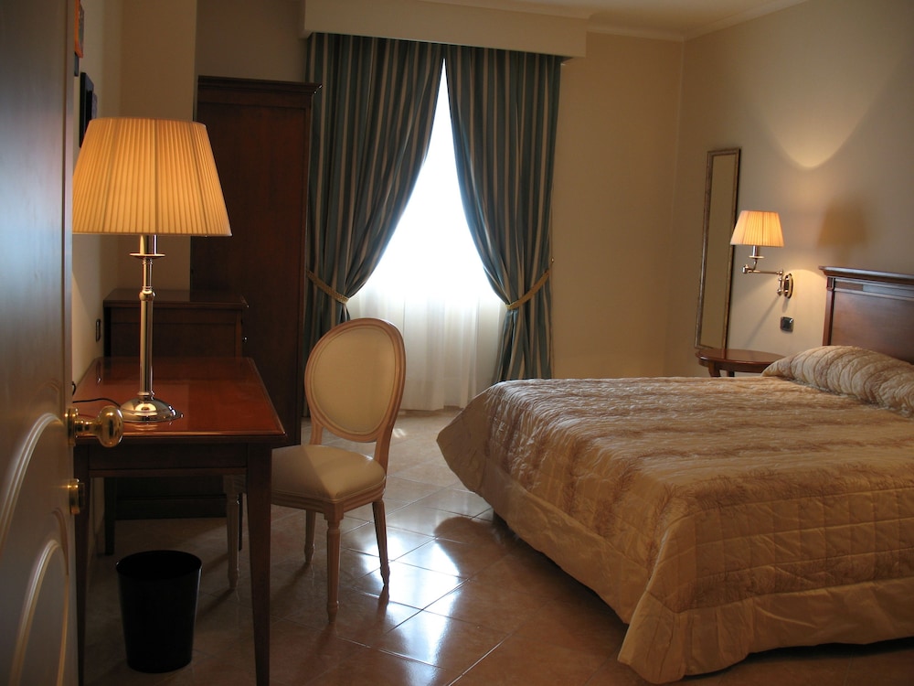 Superior Double Room Single Use photo 1