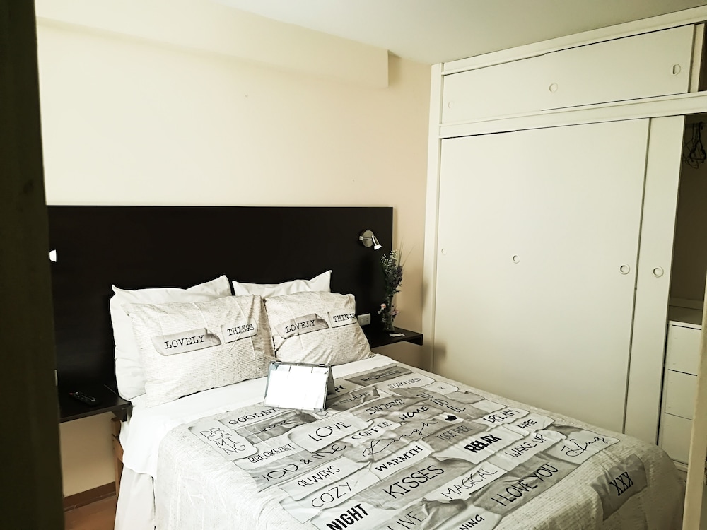 Deluxe Apartment, 2 Bedrooms, Accessible, City View photo 3