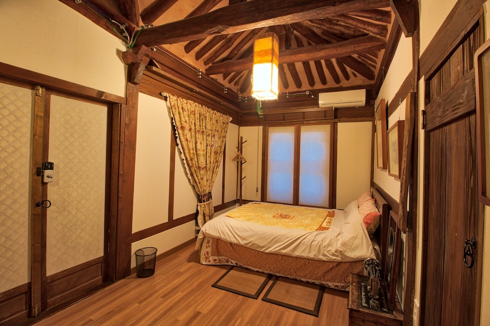 Traditional Double Room(Maewha) - Must contact the property before Check-In photo 3