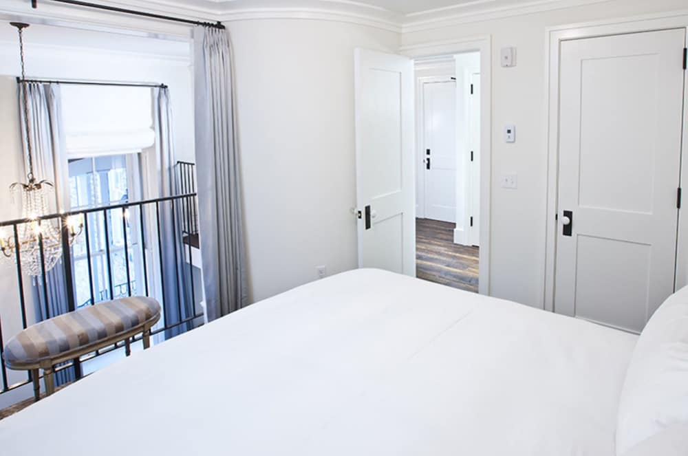 Suite, 1 Bedroom (Lofted) photo 1