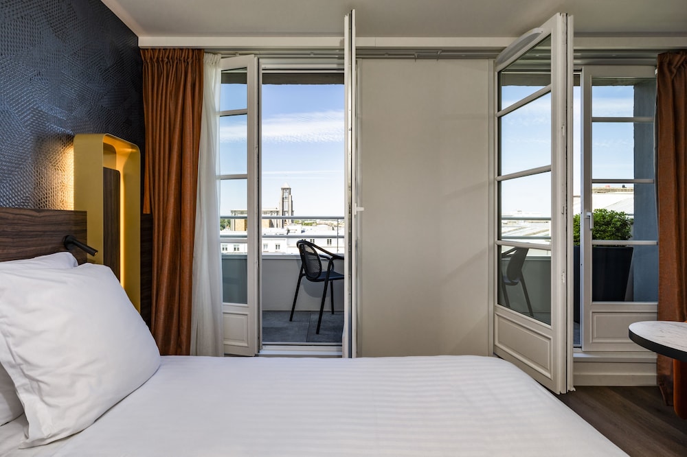 Deluxe Double Room, 1 Queen Bed, Terrace, Park View