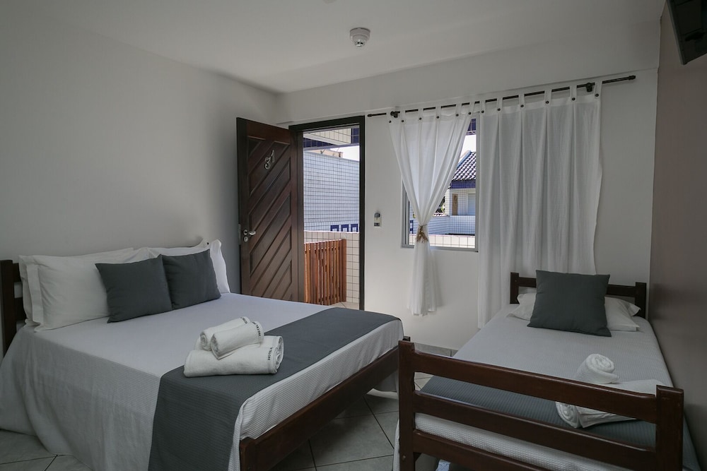 Deluxe Triple Room photo 2