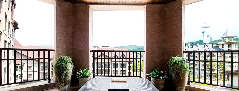 Suite, Multiple Beds (Slope View) - Photo 5