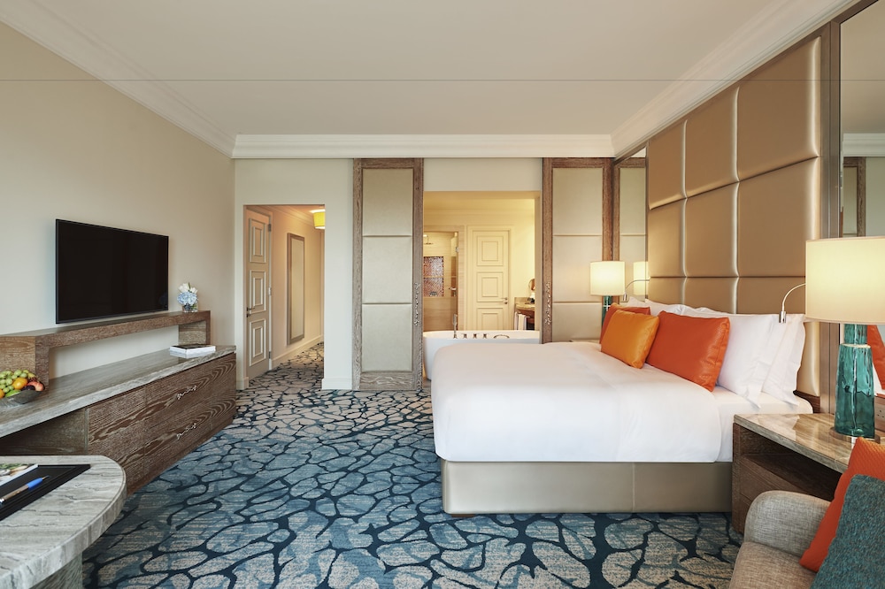 Room, 1 King Bed (Imperial | Ocean | Extra Inclusions)