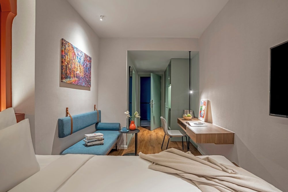 Superior Cozy Room