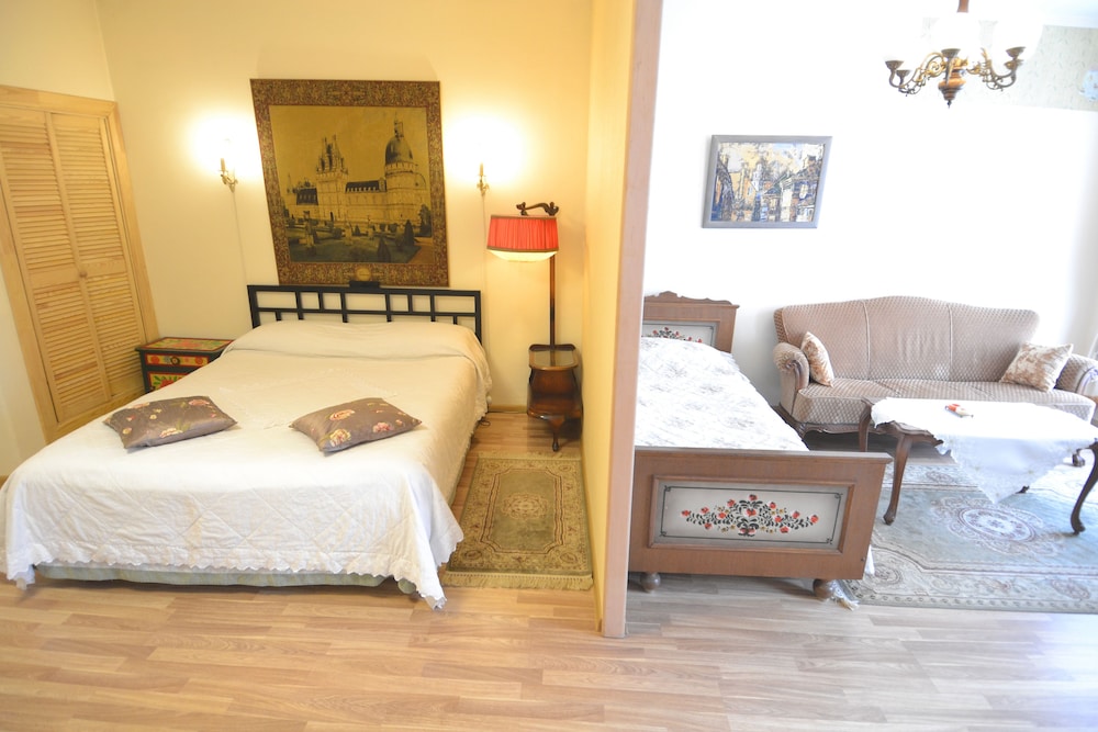 Standard Apartment (Three People) photo 1