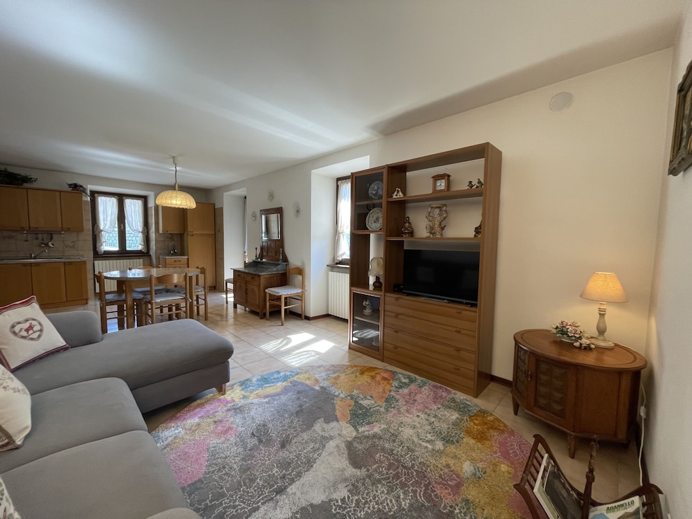 Apartment photo 1