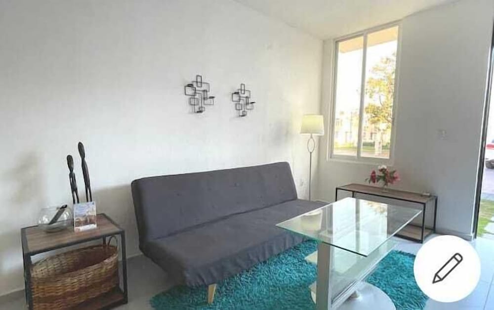 House photo 2