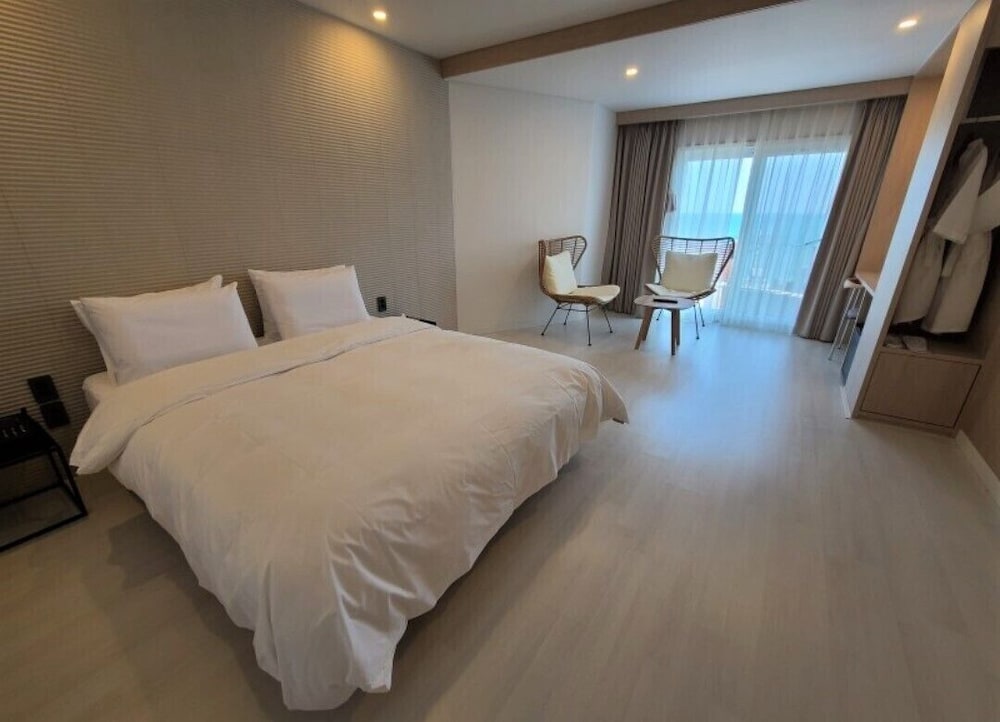 Premium Room, Ocean View photo 2