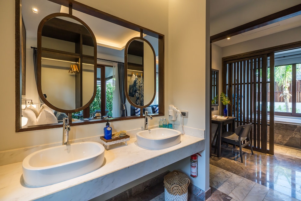 Two Bedroom Grand Pool Villa - Photo 7
