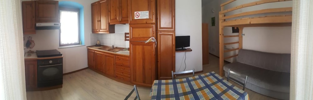 Family Room, Connecting Rooms photo 1