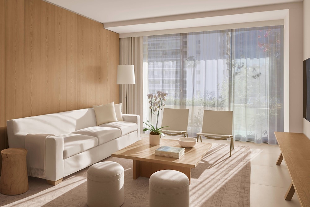 One Bedroom Superior Suite (Non Smoking)