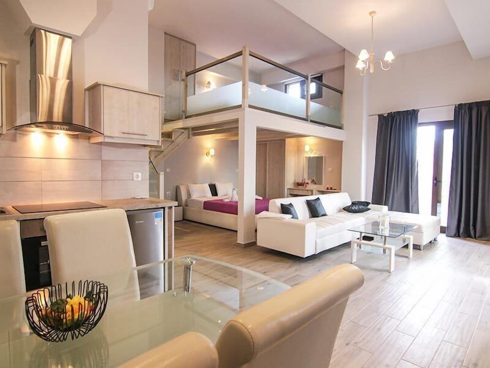 Luxury Family Suite