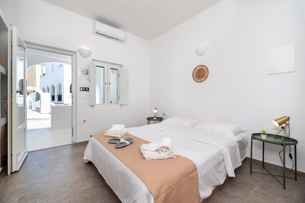 Economy Studio, 1 Queen Bed, City View, Ground Floor
