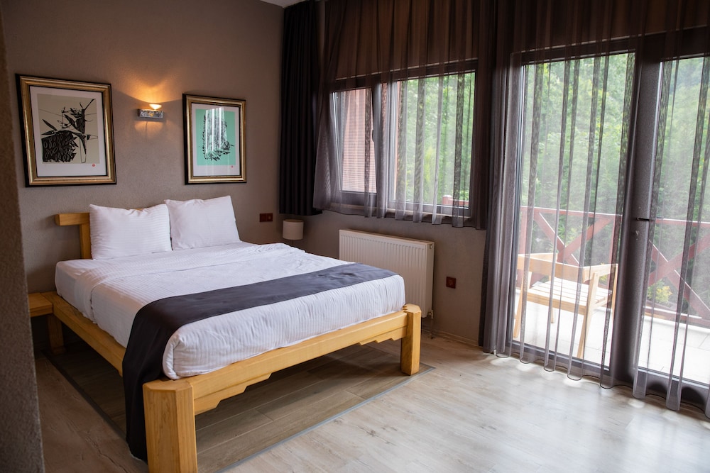Standard Double or Twin Room, 1 Queen Bed, Balcony, Valley View