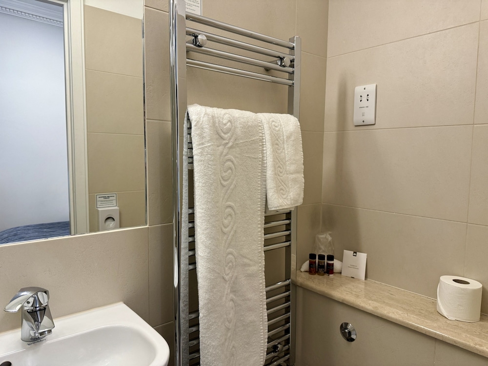 Comfort Single Room, Ensuite photo 2