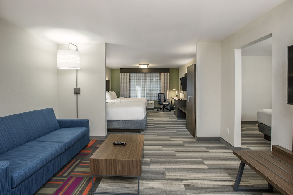 Suite, Multiple Beds