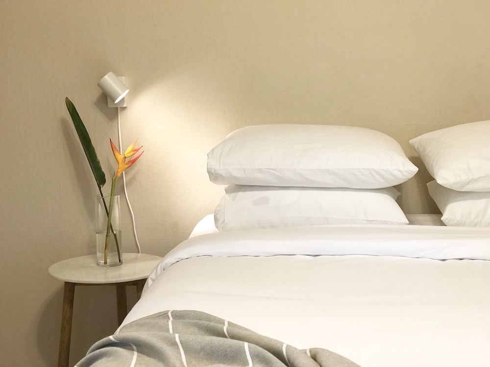 Standard Room, 1 Queen Bed photo 1