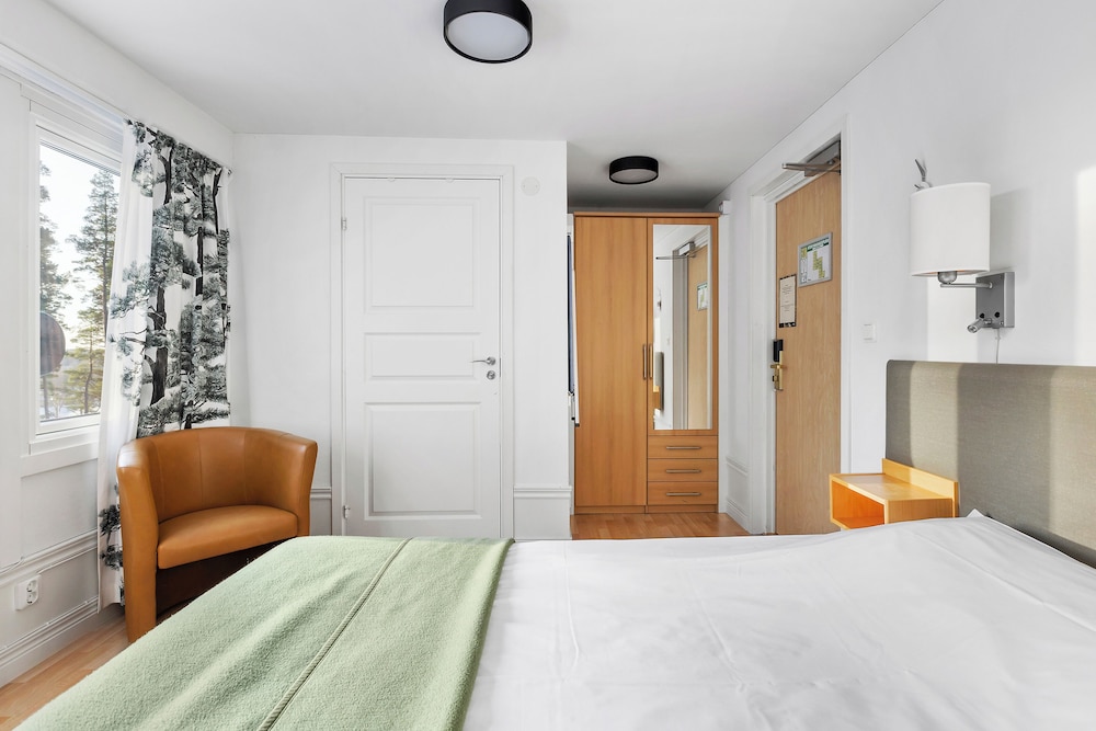 Standard Room, 1 Double Bed, Non Smoking photo 1