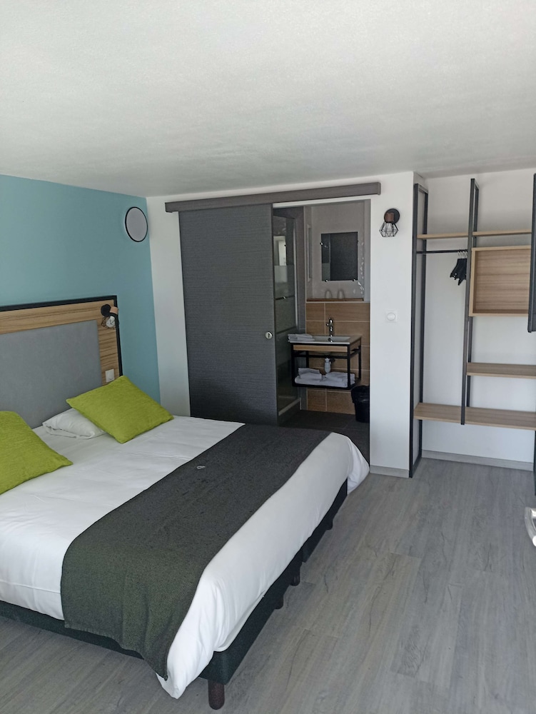Standard Room, 1 Double Bed - Photo 6