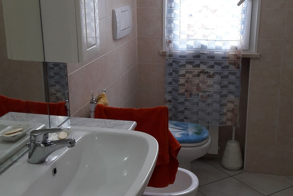 Room, 2 Bedrooms, Connecting Rooms, Tower photo 2