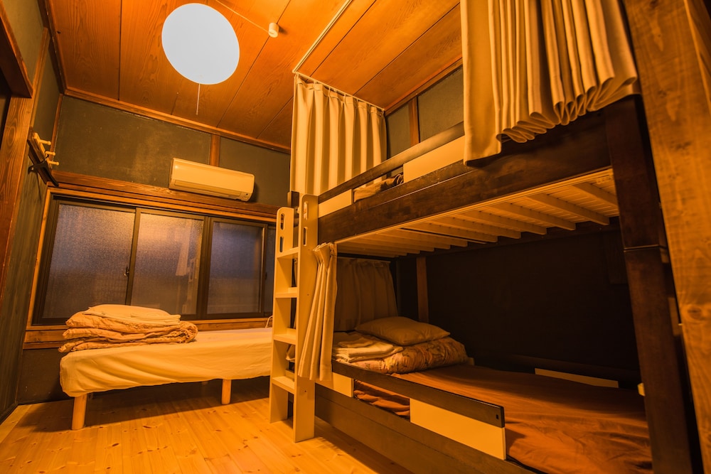 Dormitory for men 1 bed in 3 beds photo 2