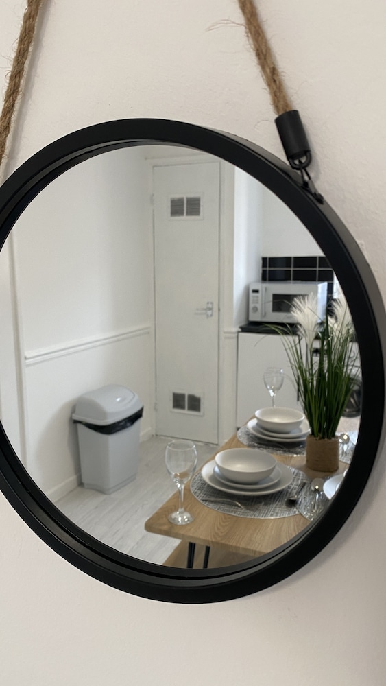 Bv Luxury Spacious 3 Bedroom House At Isaac Close, Photo 38