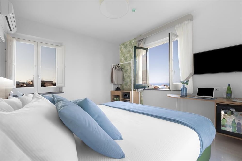 Superior Room, Garden View