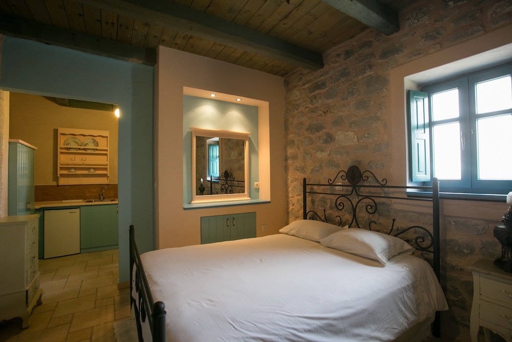 Economy Double Room, Balcony photo 1