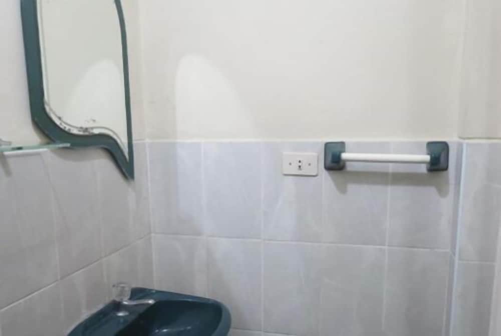 Economy Double Room, 1 Bedroom photo 2