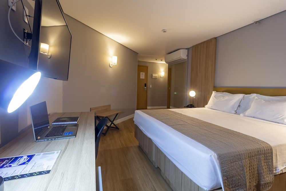 Standard Double Room, 1 King Bed - Photo 2