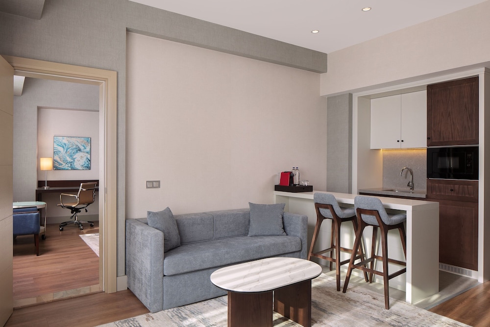 Suite, 1 Bedroom, Kitchen