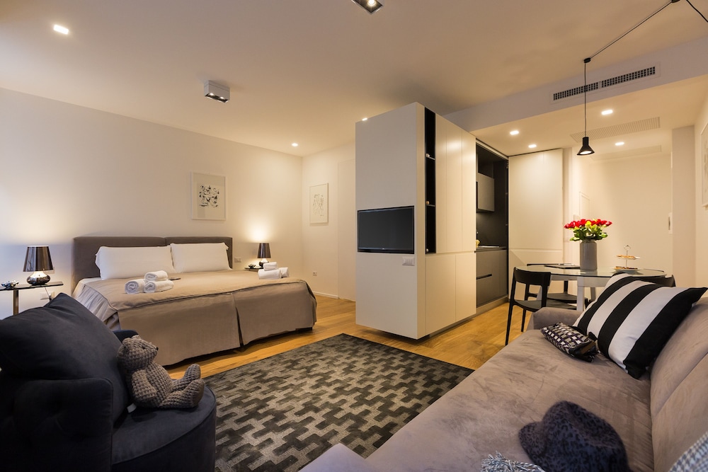 Superior Apartment, 1 Bedroom (Int. 2) photo 1