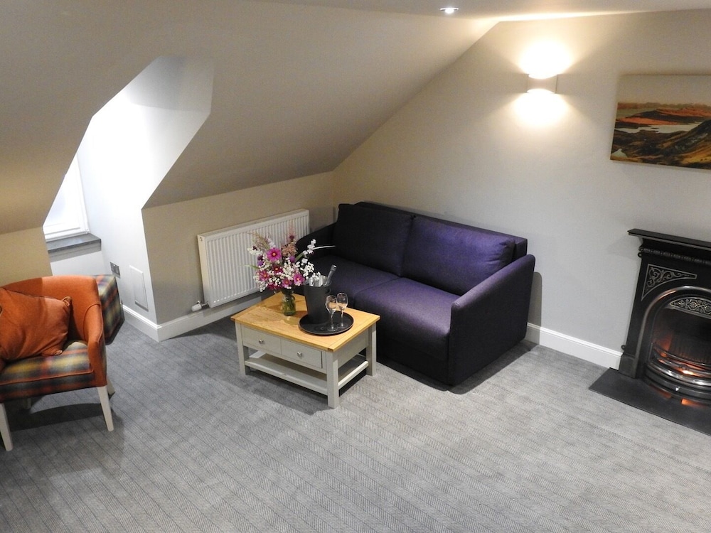 Luxury Suite, Ensuite, Sea View - Photo 4