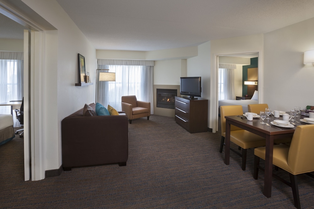 Suite, 1 Bedroom photo 3