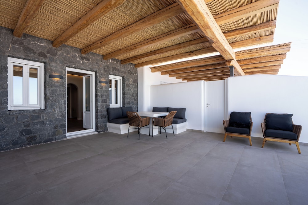Executive Suite with sea view and swimming pool - Photo 13