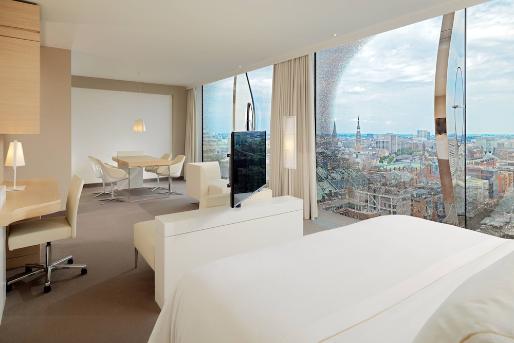 Suite, 1 King Bed