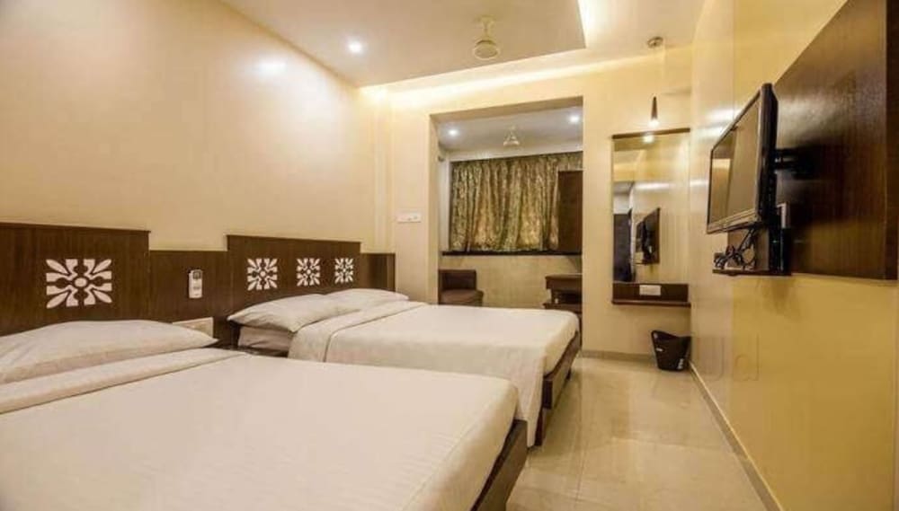 Deluxe Double Room photo 3