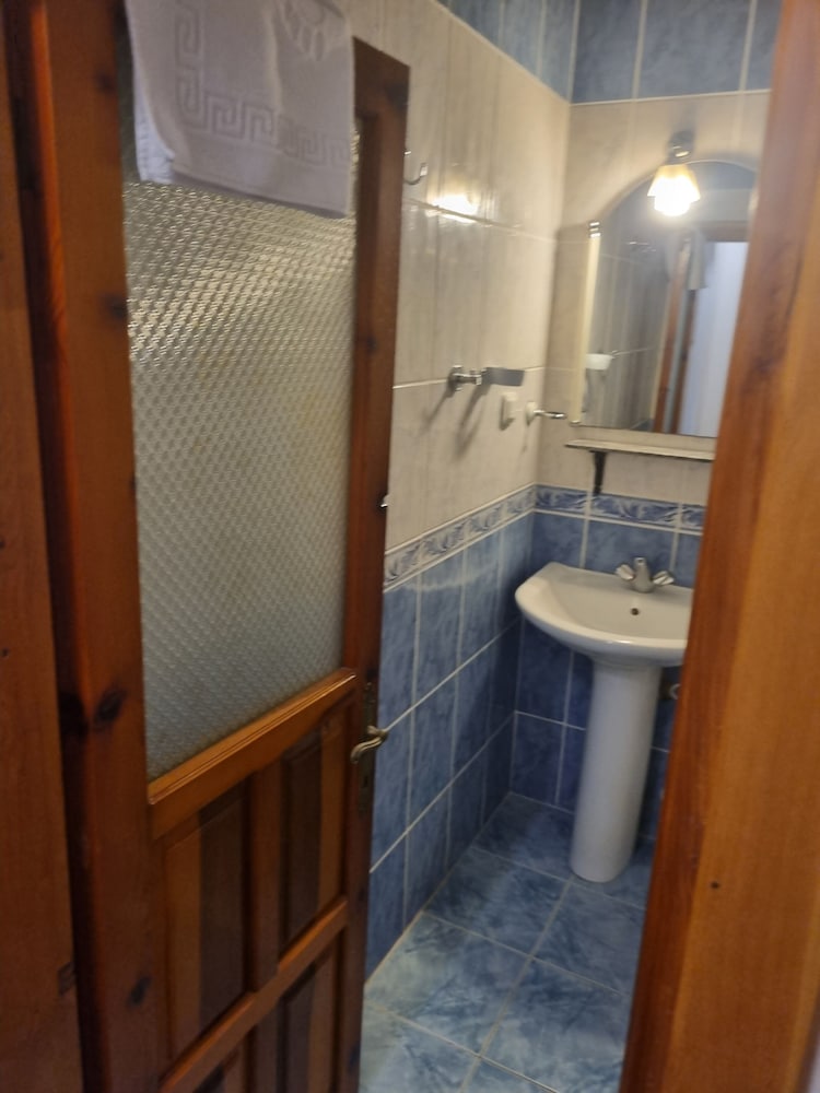Economy Twin Room, 1 Bedroom photo 2