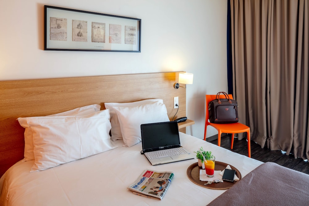 Superior Double or Twin Room - Photo 10