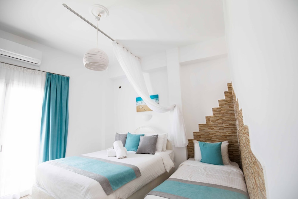 Double Room (Caldera View) - Photo 1